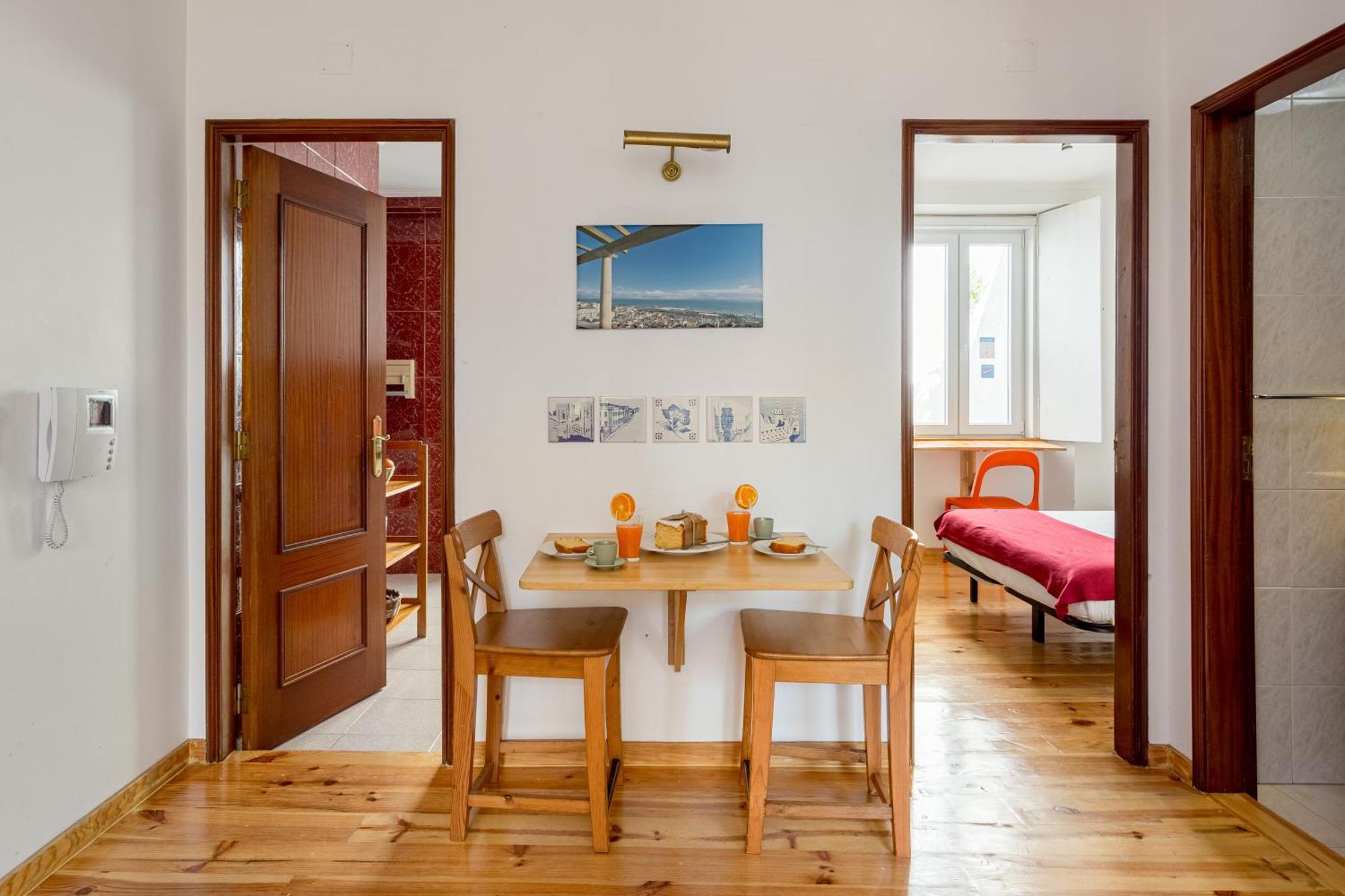 Miradouro Penha De Franca Duplex Lägenhet Lisboa Exteriör bild